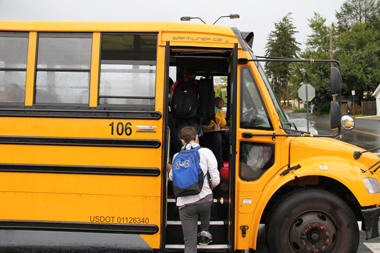 6 Back-in-School Driving Safety Tips | Huntingdon Insurance Group